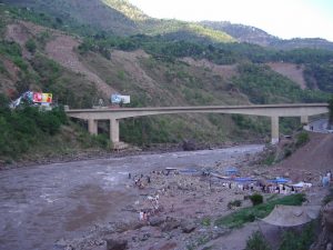 Kohala Bridge - most přes řeku Jhelum do Kašmíru